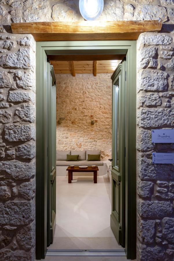 Villa Phaedra Chalki Town Buitenkant foto